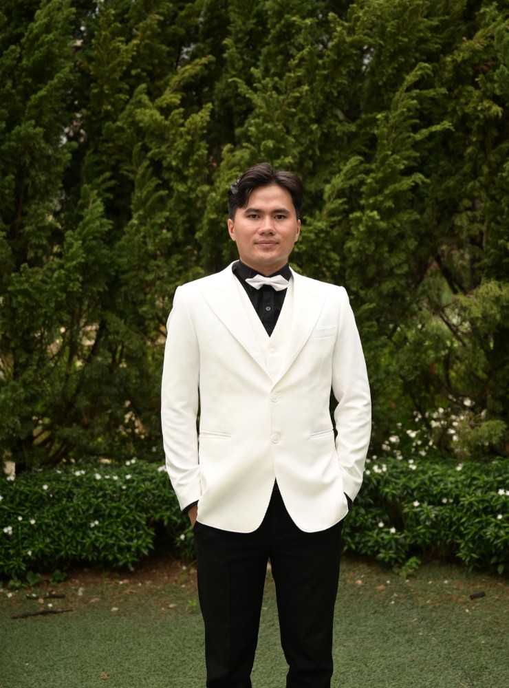 Groom