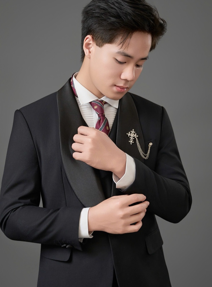 Groom