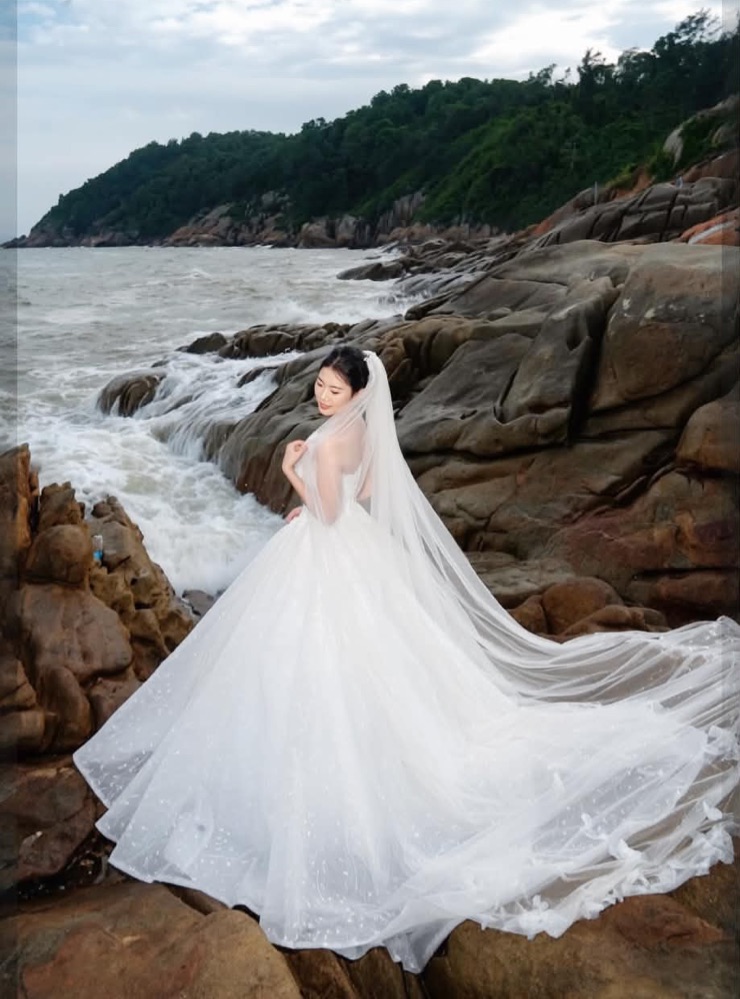 Bride