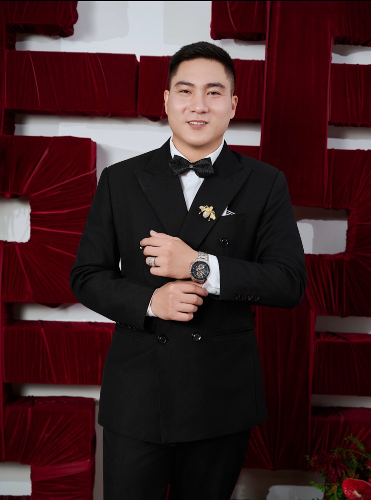 Groom