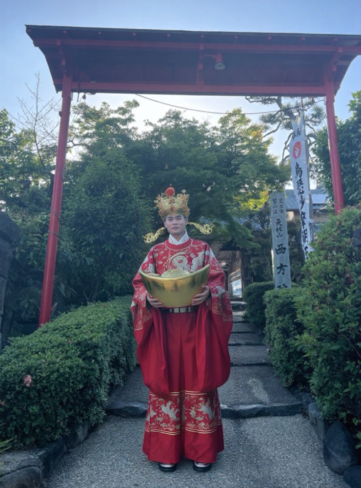 Groom