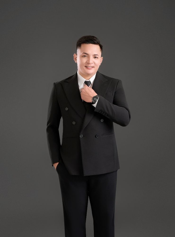 Groom