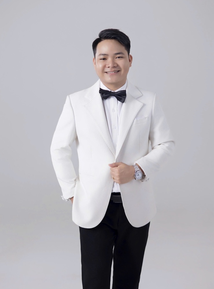 Groom
