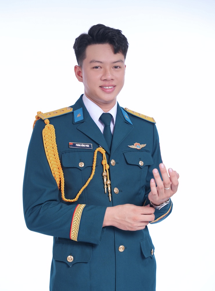 Groom
