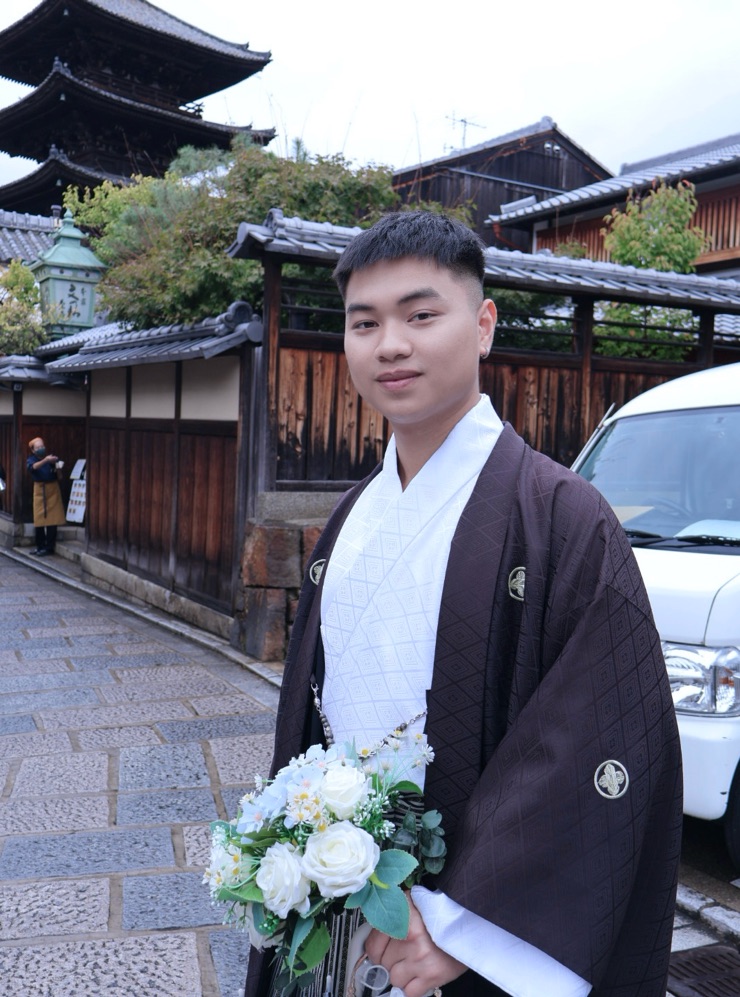 Groom