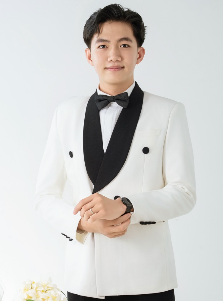 Groom