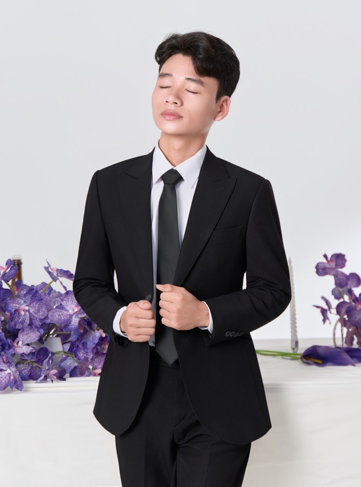 Groom