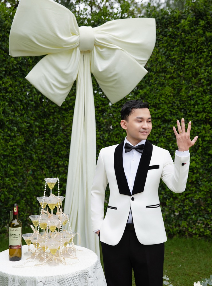 Groom