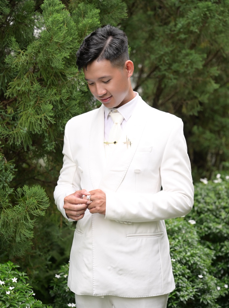 Groom