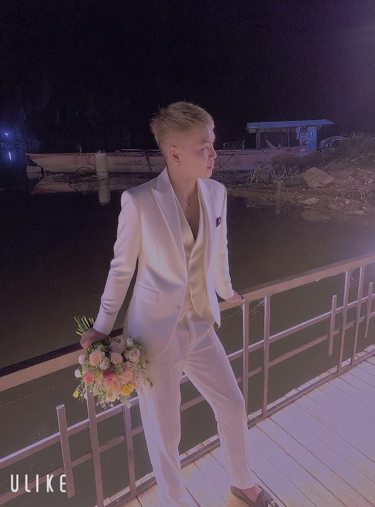 Groom
