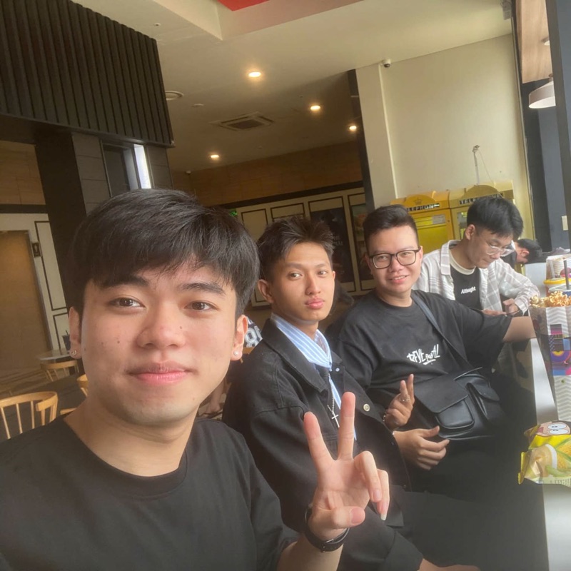 Hiển