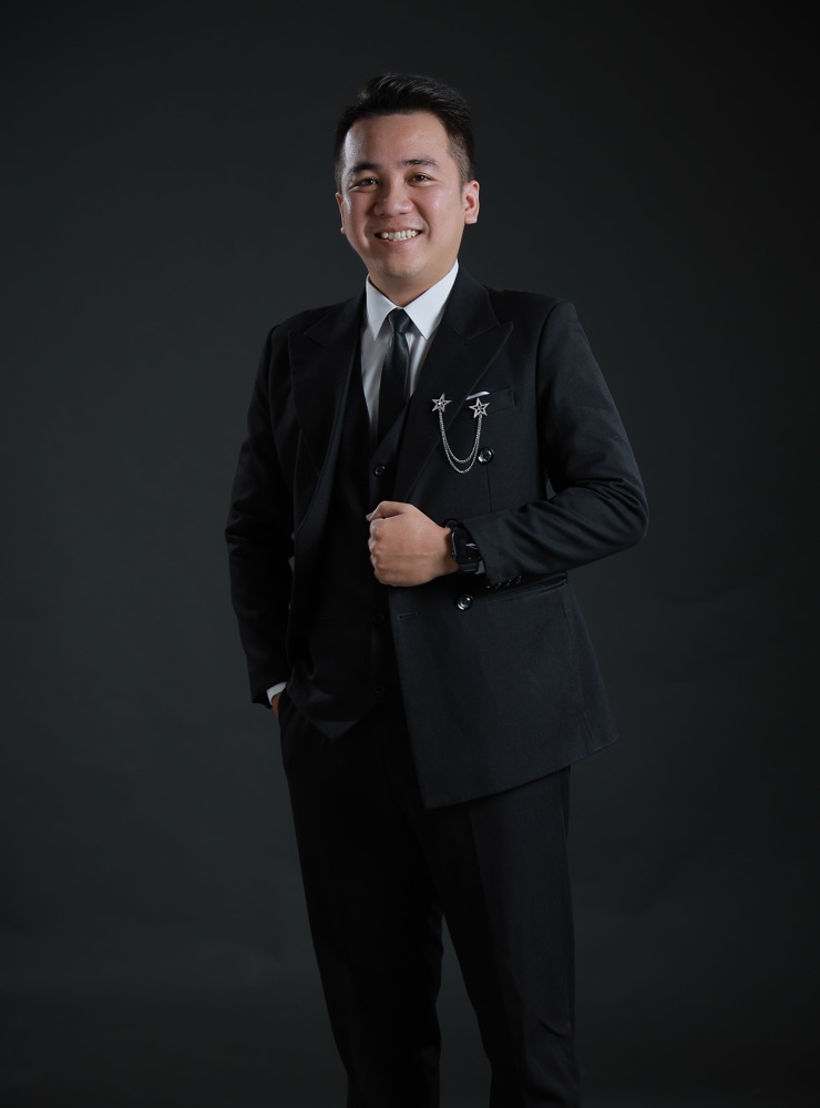Groom