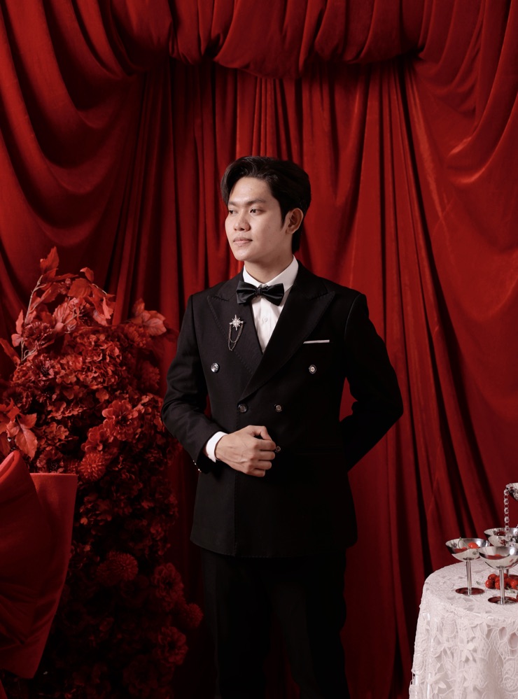 Groom
