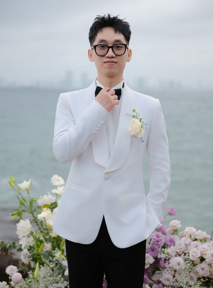 Groom