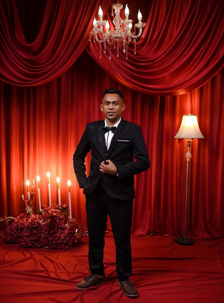 Groom