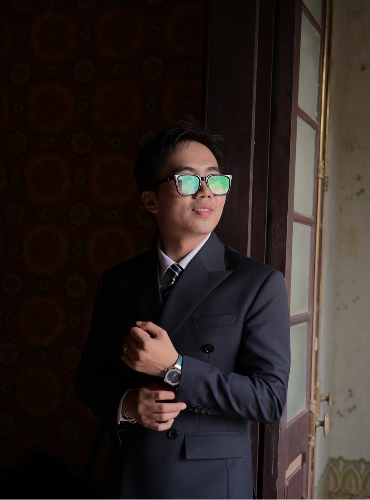 Groom