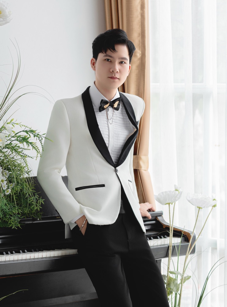Groom