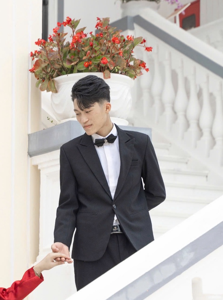 Groom