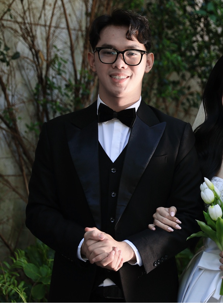 Groom