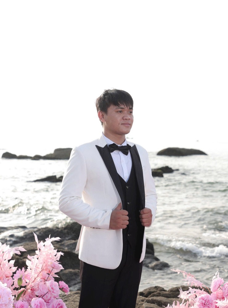 Groom