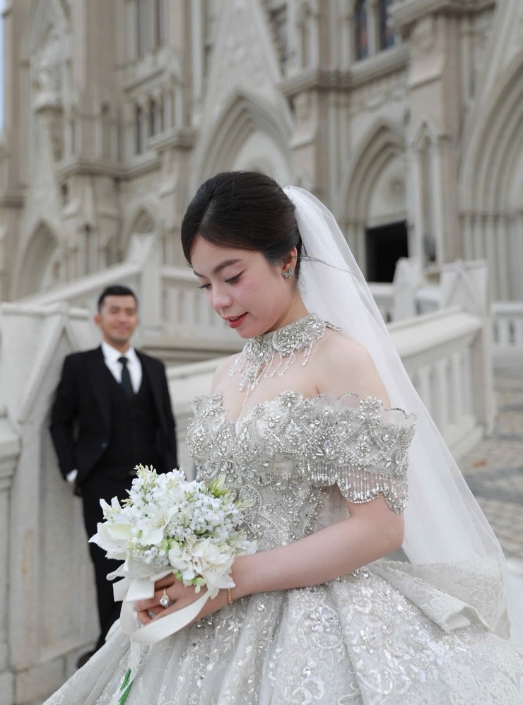 Bride