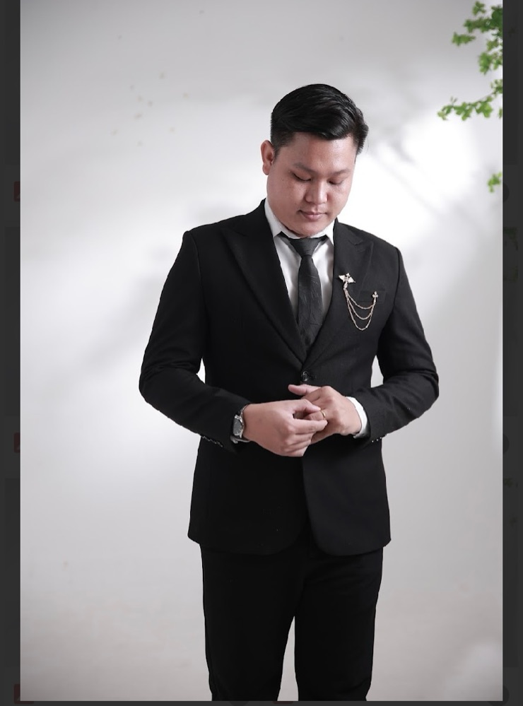 Groom