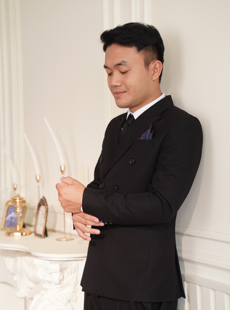 Groom
