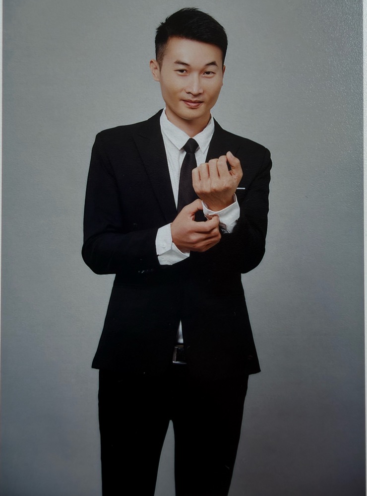 Groom