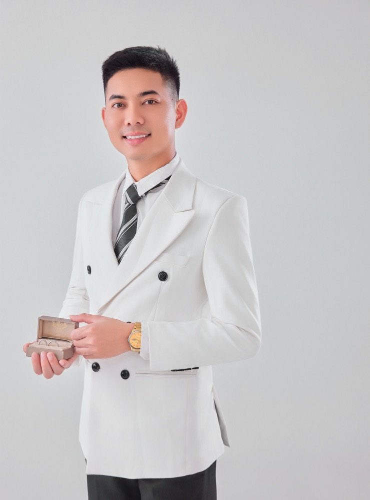 Groom