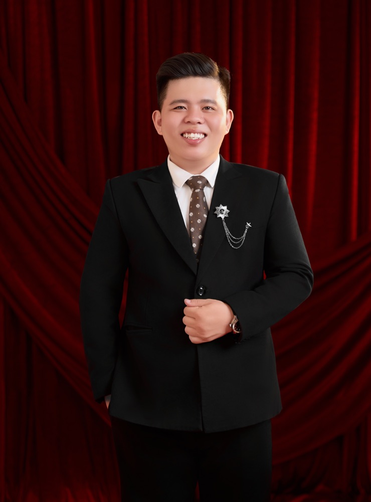 Groom