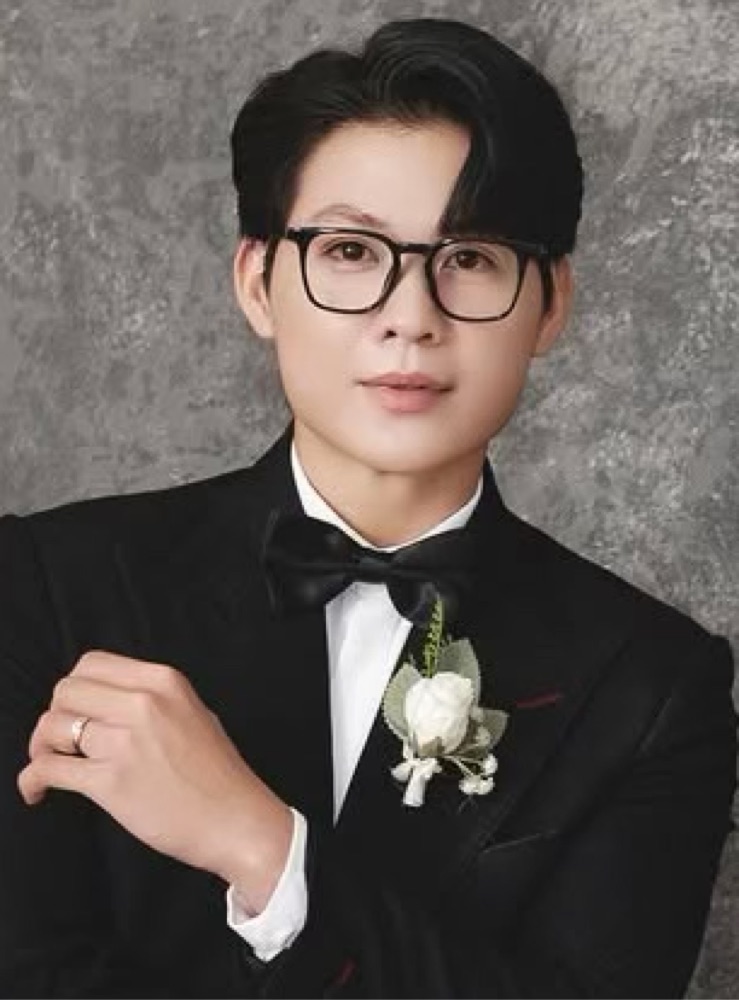 Groom