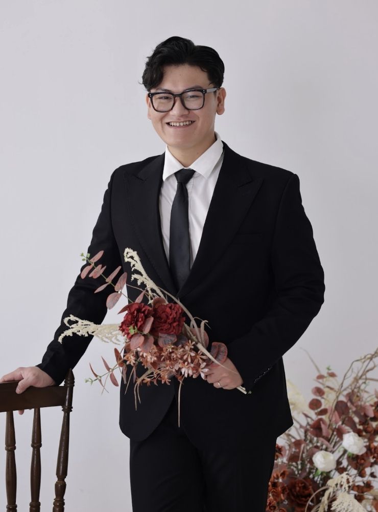 Groom