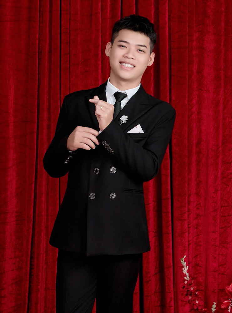 Groom