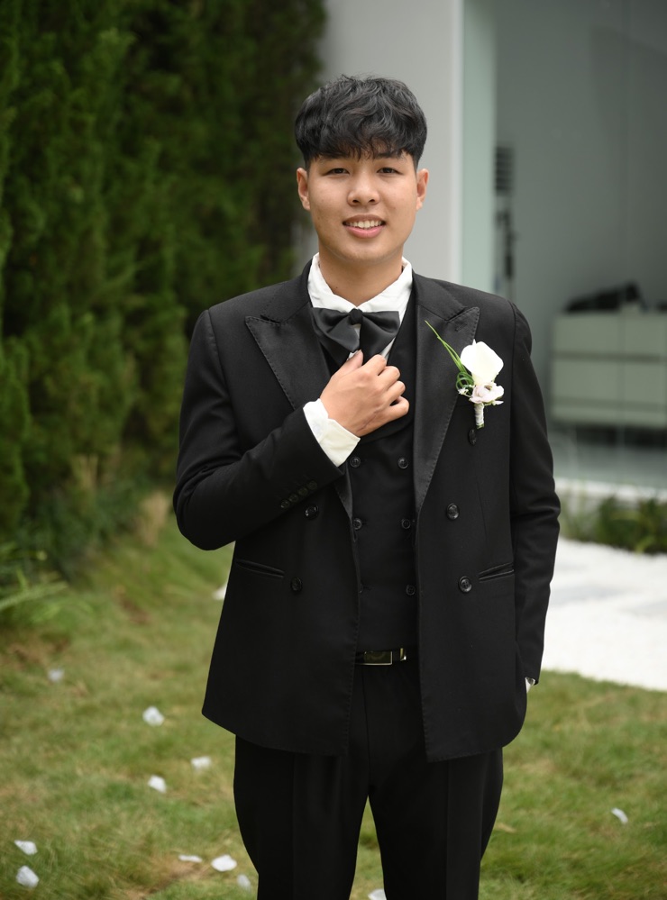Groom
