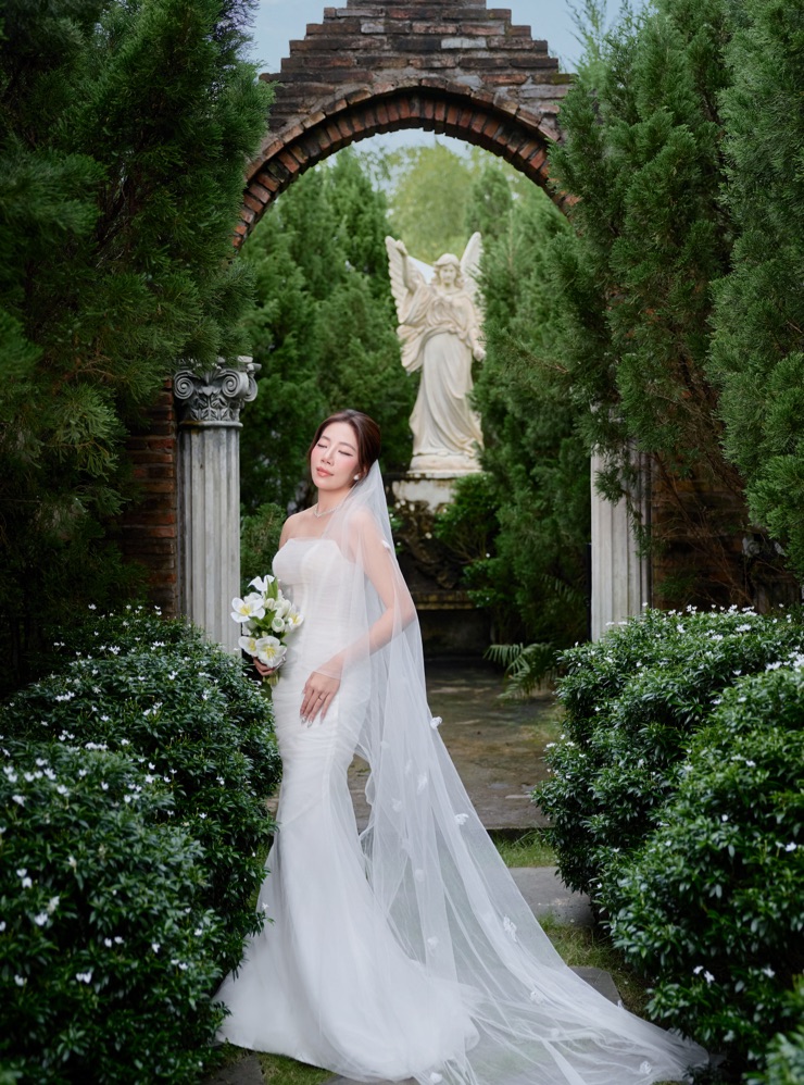 Bride