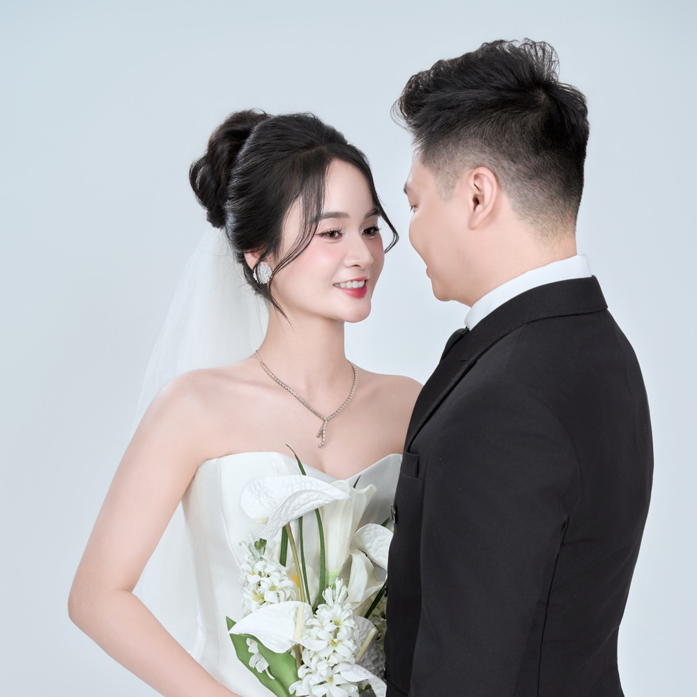 Phạm Thuý & Quốc Huy