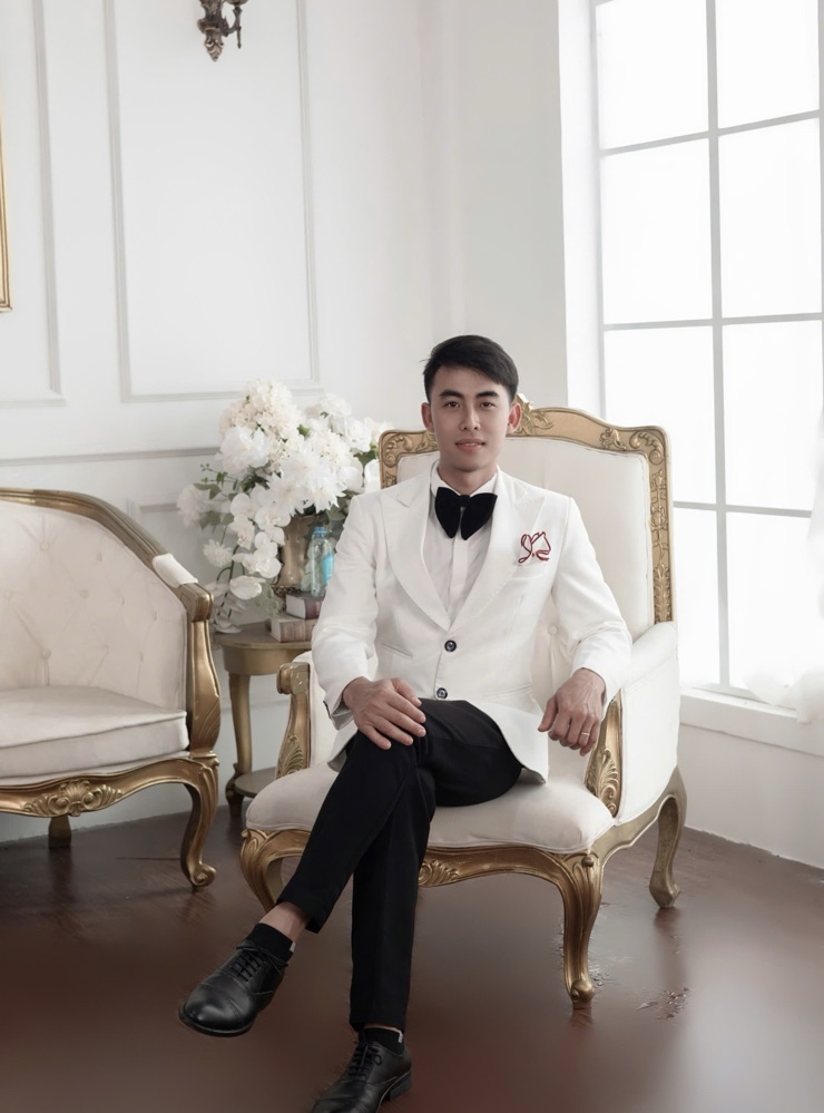 Groom