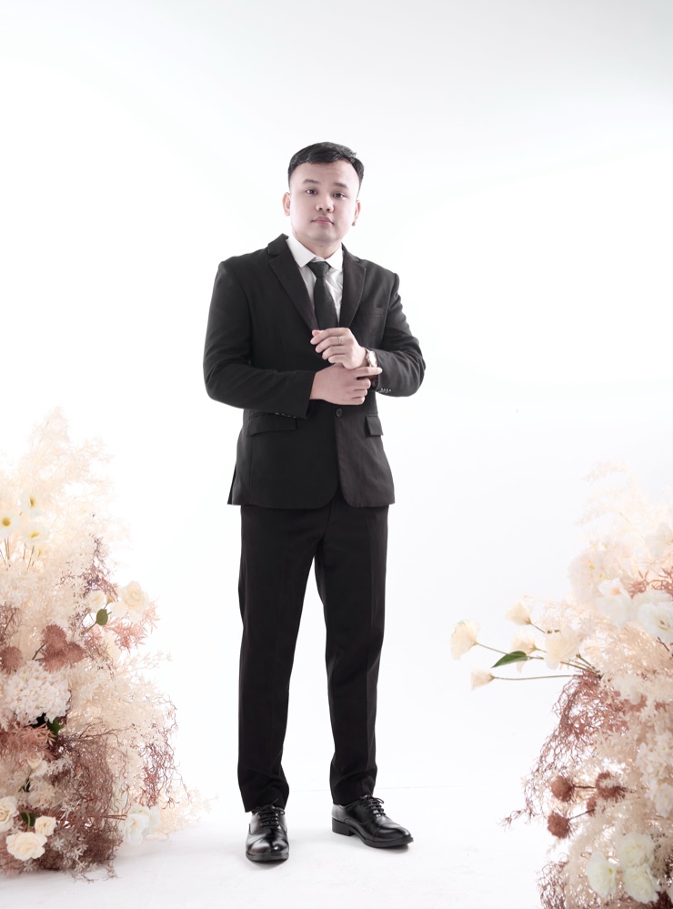 Groom