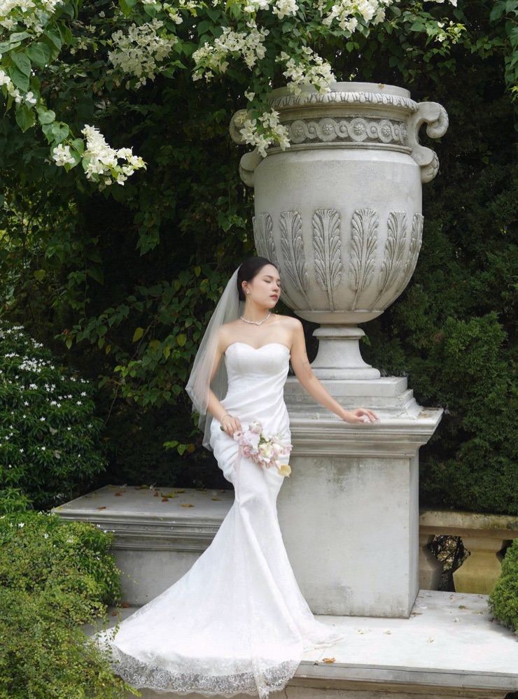 Bride