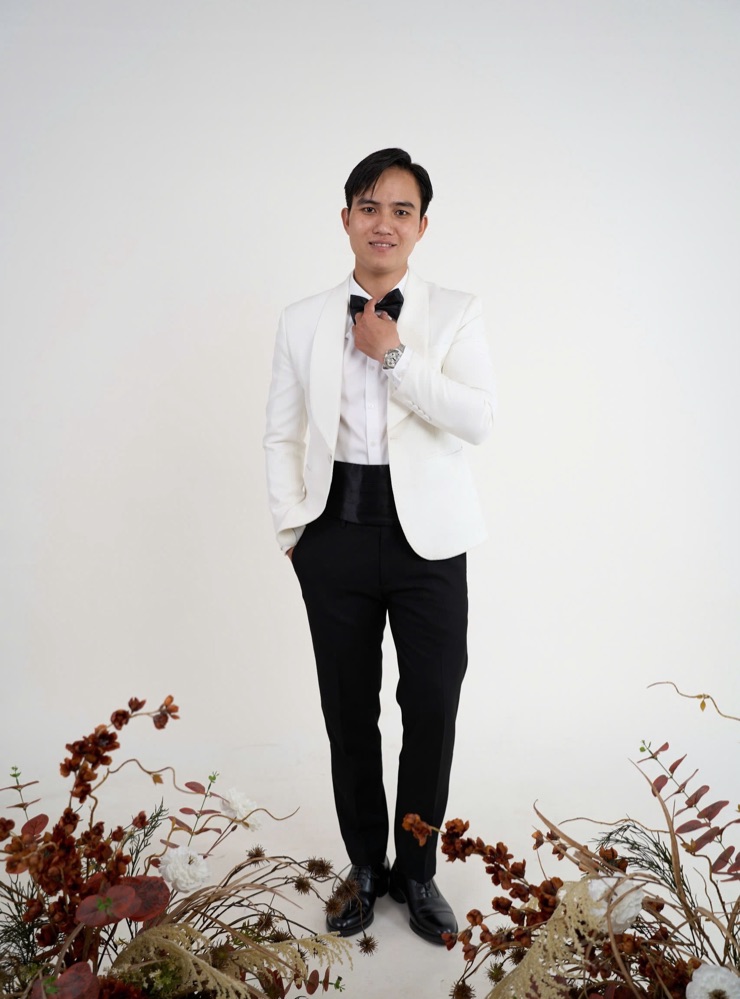 Groom