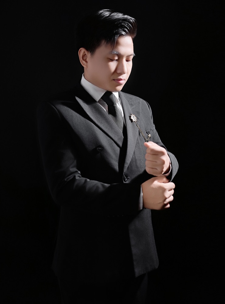 Groom