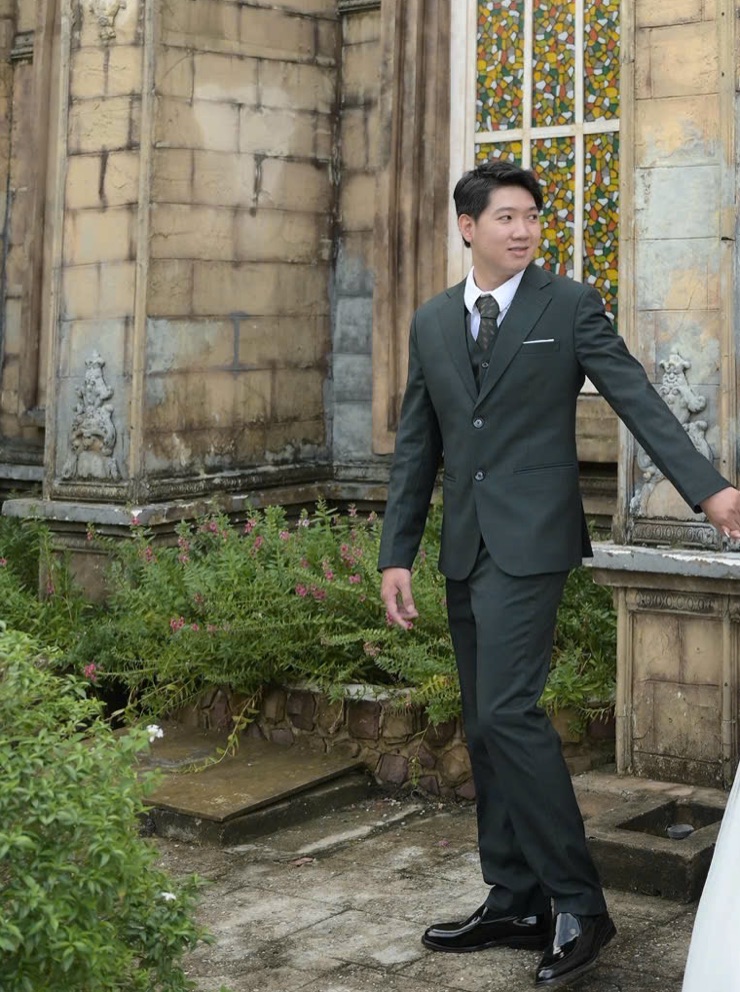 Groom