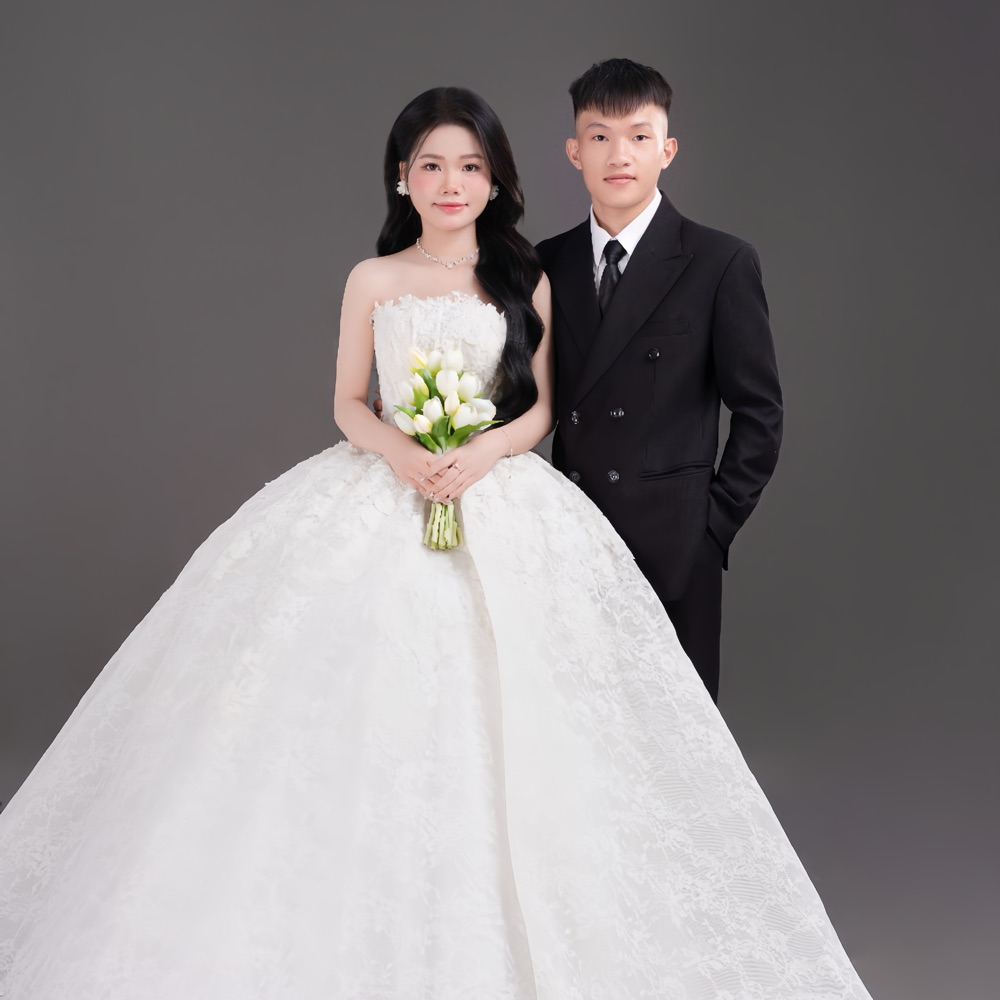 Thuỳ Dung & Quyền Lực
