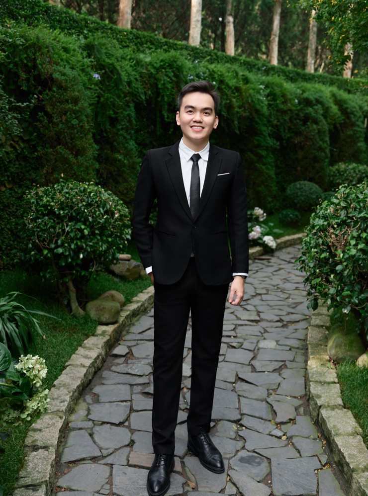 Groom