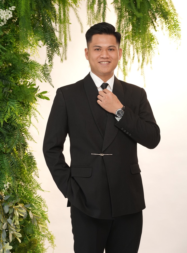 Groom