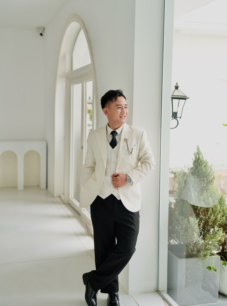 Groom