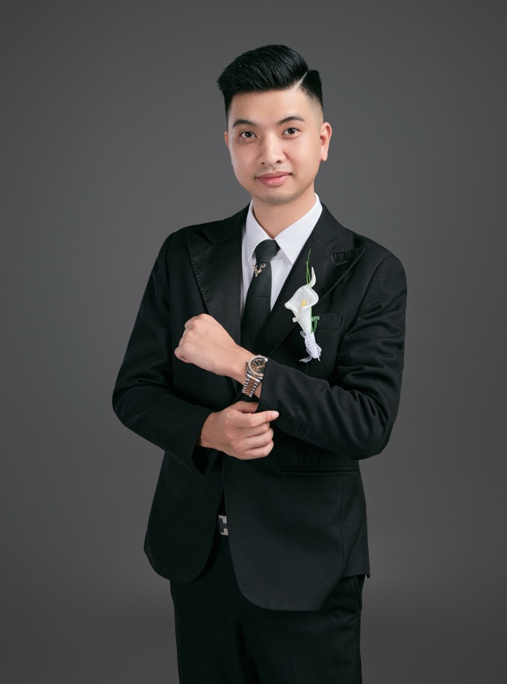 Groom