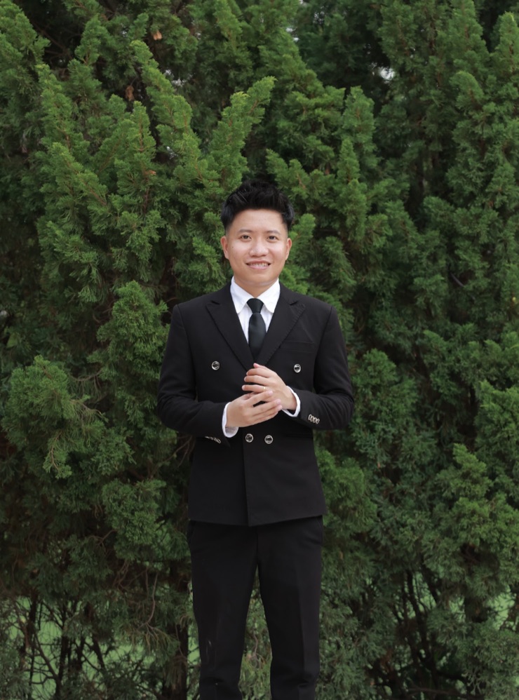 Groom